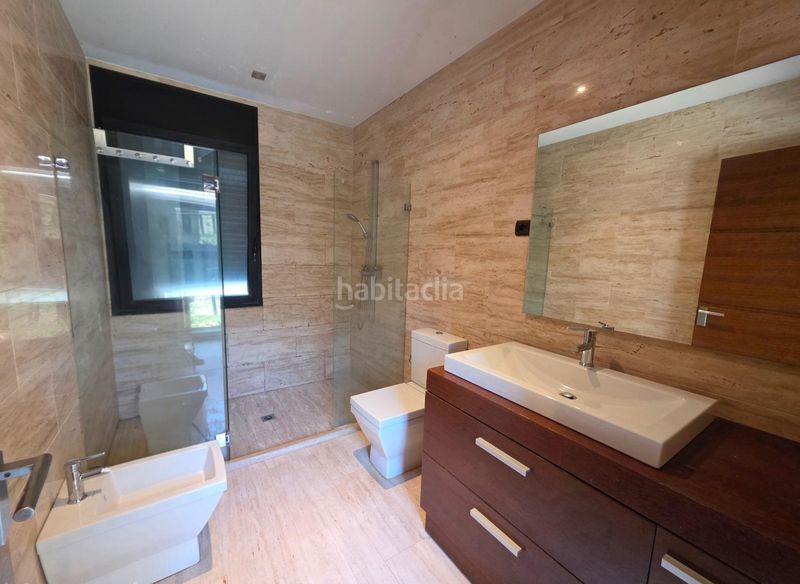 Foto db0e809d-c884-46dd-ac52-512acaa66319. Xalet amb aparcament piscina a Cabrils