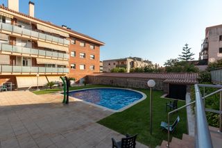 Ático  Calle esteli. Dúplex en mas lluí, sant feliu de llobregat