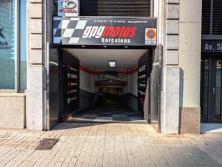 Local Comercial en Avenida de Sarrià
