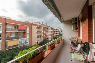 Pis  Calle joan güell. Piso en venta en calle joan güell  les corts