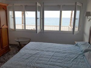 Appartement à Torrenueva. Piso de 4 dormitorios en primera linea de playa torrenueva
