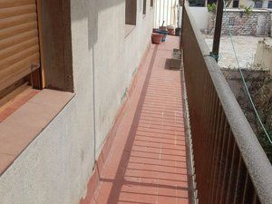 Etagenwohnung in Calle acera del mar 57. Piso de 4 dormitorios 1ª primera  de playa de torrenueva