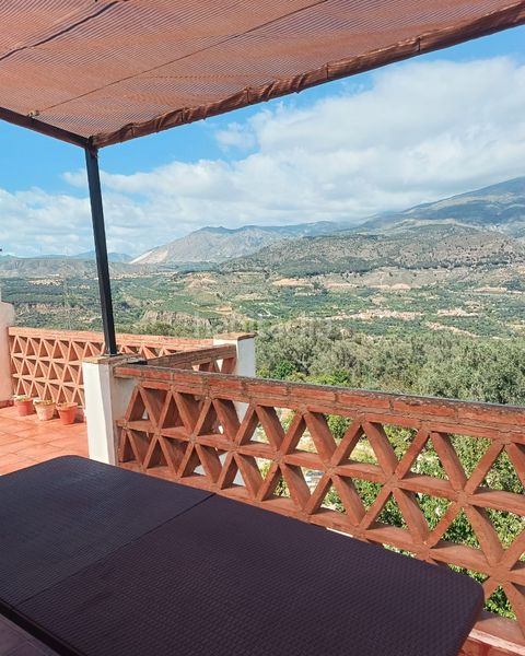 Foto ca26e892-3457-41f1-9315-894194fcc63d. Casa adossada a Pinar (El)
