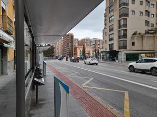 Local Comercial  Plaza del humilladero. Local comercial junto el corte ingls
