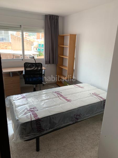 Foto 1a7ba8ea-c7da-48d9-b592-d79c0b915289. Piso  junto pts en Barrio de Zaidín Granada