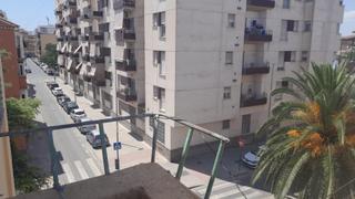 Appartement à Barrio de Zaidín. Piso zaidin ideal para invertir