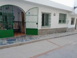 Casa adossada en Calle jazmin 8. Casa en planta en casarones granada