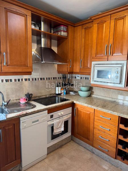 Foto 223f339c-e4b6-4d54-9cc5-76e791d87a9f. Àtic a Barrio de Zaidín Granada