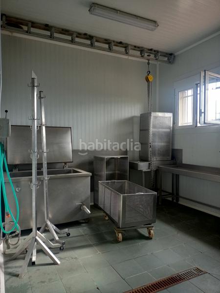 Foto c5d2ca9e-6c77-429a-b98e-410d1ff54c1e. Fabrikhalle in Cañada del Hoyo