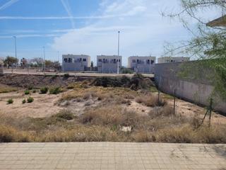 Terrain résidentiel à Zona Estación. Parcela  a dos calles para chalet independiente
