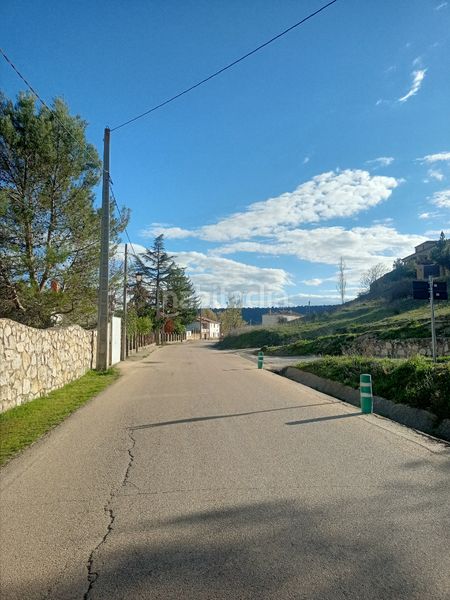 Foto cc84fc46-cb23-4fdd-b0e8-8b4f218fa77d. House with fireplace in Cañada del Hoyo
