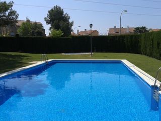 Lloguer Casa adossada a Mas Camarena. Acogedor adosado en mas camarena