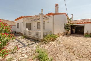 Haus  Fuentecilla. Chollo  junto a alcal de jcar.