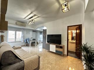 Location Appartement  Carrer alona. Alquiler solo estudiantes septiembrejunio