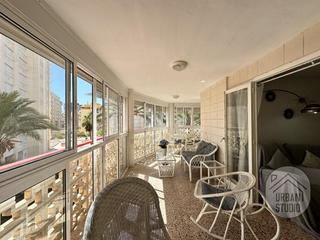 Pis  De niza. Piso exterior en primera linea de playa san juan