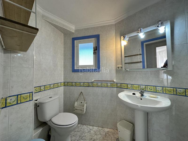 Foto a288a049-c21b-4d24-9e4b-9b081aa7a41c. Piso  exterior en primera linea de playa san juan en Alicante