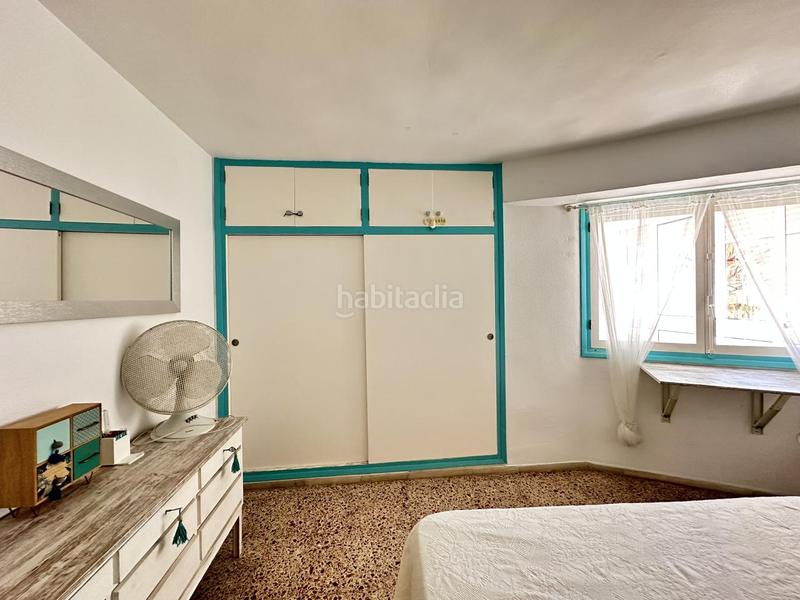 Foto cd3cec8c-7fca-42a6-bb8b-cd7ad954d56f. Piso  exterior en primera linea de playa san juan en Alicante