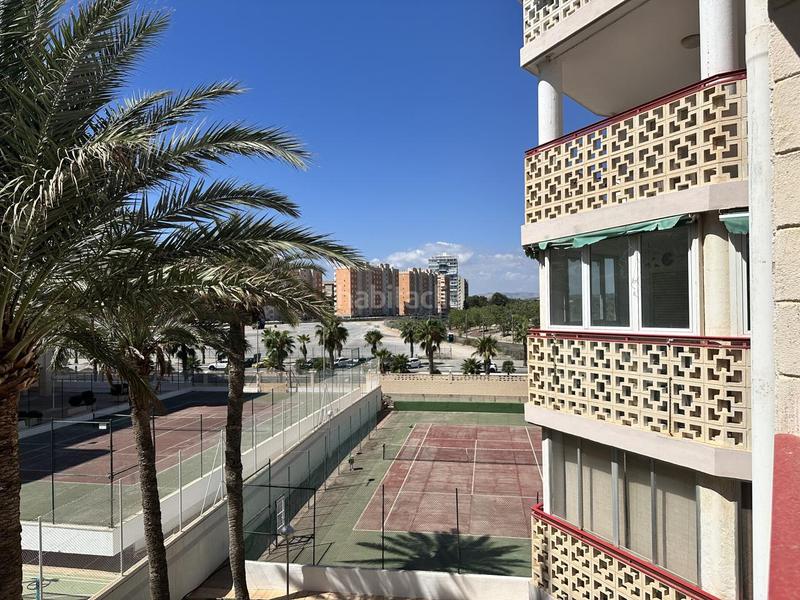 Foto d4f4835f-3dc0-4d56-adda-965821b88439. Piso  exterior en primera linea de playa san juan en Alicante
