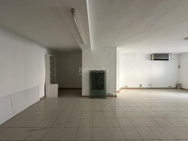 Foto 4d716f8a-a016-4ec9-935d-bd0c360f1eab. Local commercial dans San Blas Alicante