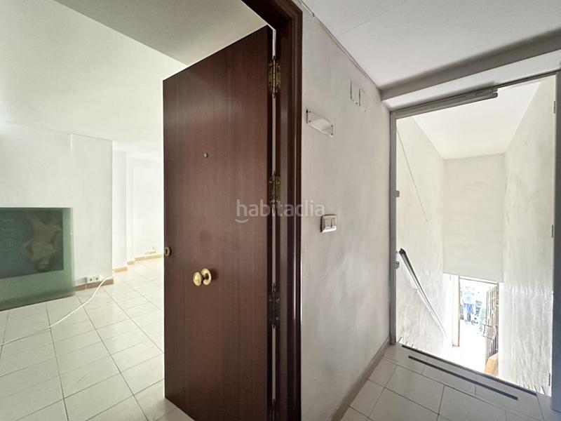 Foto cc3bfd82-b541-4484-9ab7-1663fa10cff5. Local commercial dans San Blas Alicante