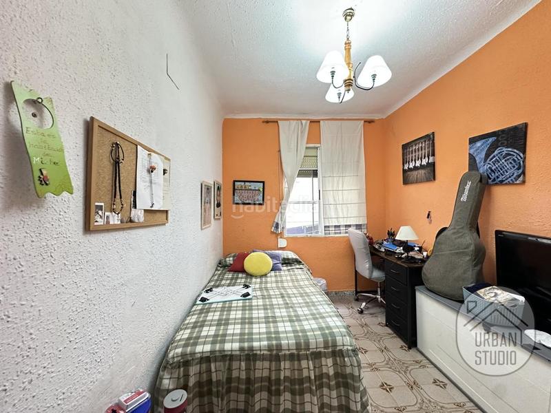 Foto b82a3ef3-a3bb-42e1-bd5e-47e3a341d5ac. Piso  con plaza de parking techada en Virgen del Remedio - Parque Lo Morant Alicante
