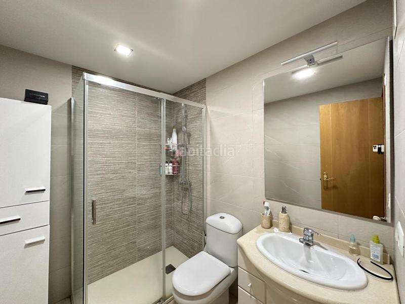 Foto 7a4edfa0-dbbb-4504-8a30-f7c5c06dd454. Piso  en ultima planta con vistas al mar y castillo en Alicante