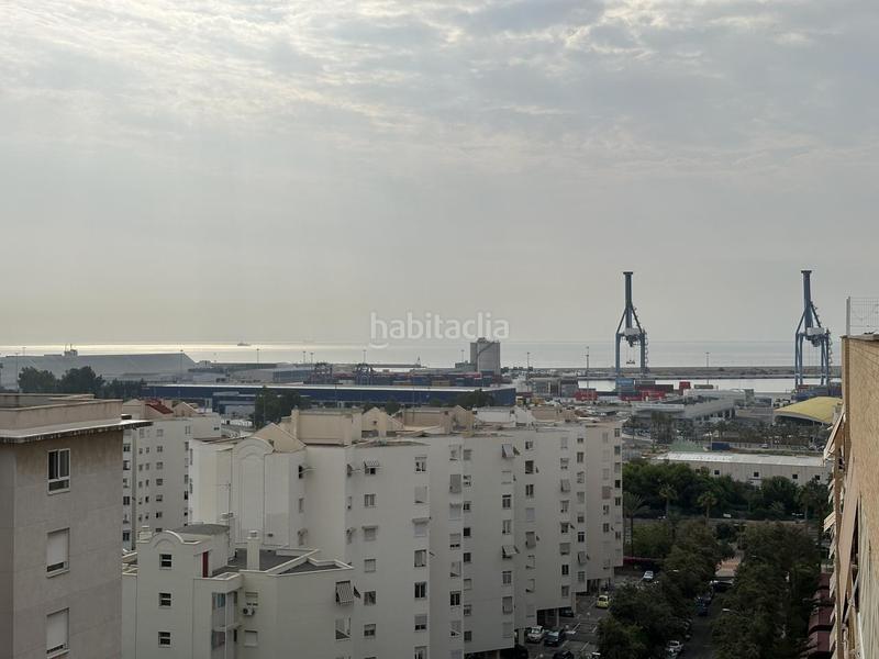 Foto 98639878-6acb-428d-8a32-05f63591576a. Piso  en ultima planta con vistas al mar y castillo en Alicante