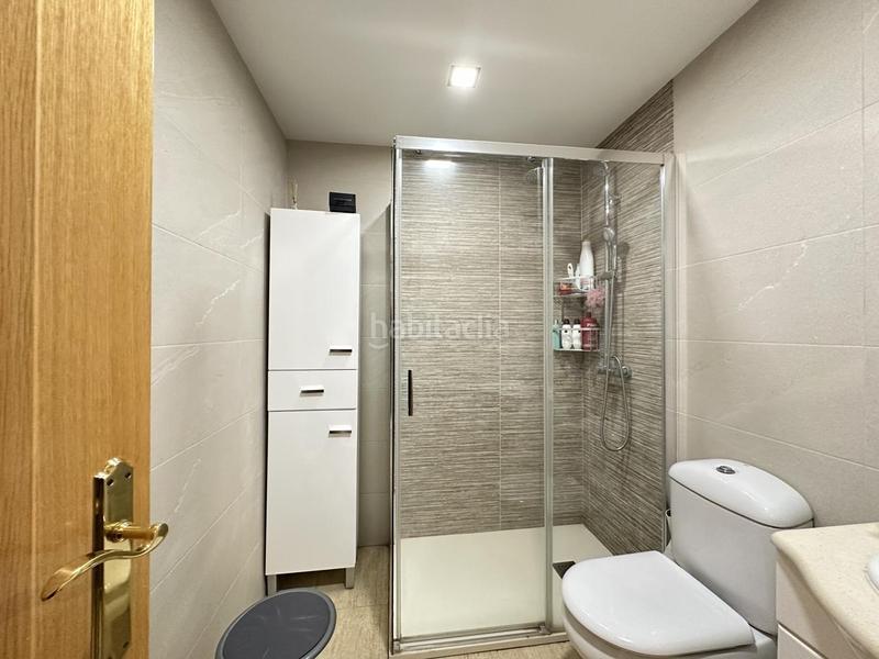 Foto a698707c-8fdd-4825-9464-8e034bed84ac. Piso  en ultima planta con vistas al mar y castillo en Alicante