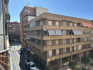Pis  Isabel la católica. Piso de 5 dormitorios en alicante centro.