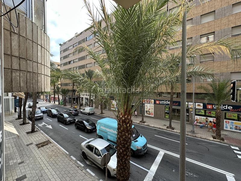 Foto c45ea9ee-307b-4b1d-a587-d72feff43d42. Oficina  céntrica junto estación de ave, en Alicante