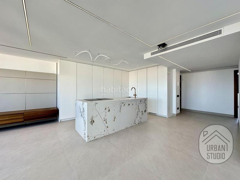 Foto 0197bc2f-9912-4bfb-bf1e-66de95a8a5bd. Ático atico exclusivo de diseño en playa Albuferetacabo en Alicante