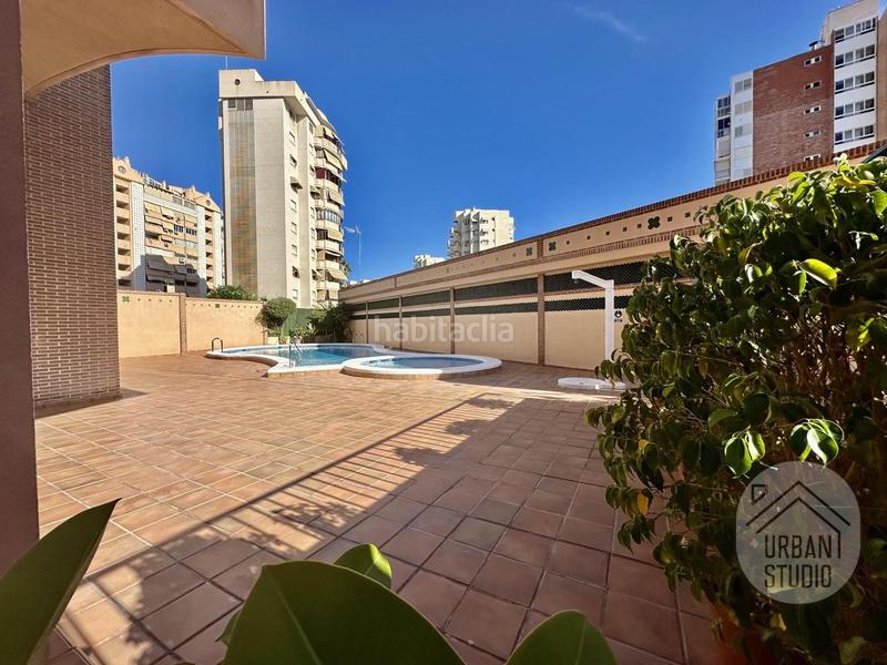 Foto 033127b2-d5d7-497a-b458-38a7c783a7c9. Ático atico exclusivo de diseño en playa Albuferetacabo en Alicante