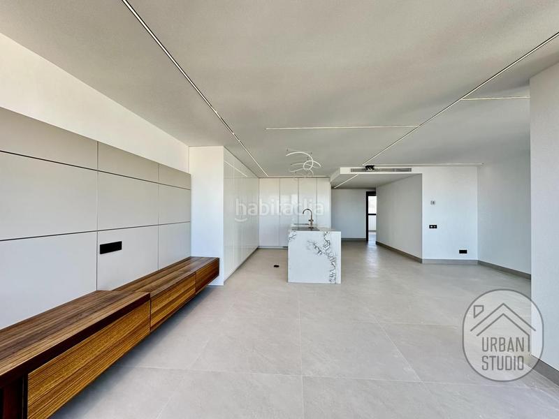 Foto 1979ecd4-e08b-4c0d-bfd6-bb88c3b3e034. Ático atico exclusivo de diseño en playa Albuferetacabo en Alicante