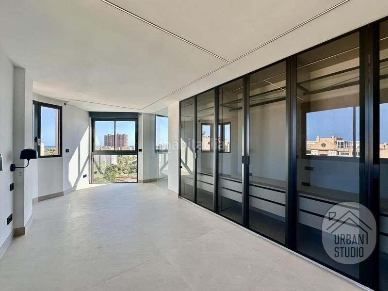 Foto 519fe3a8-347c-441a-bc5e-e9f8b97c2c36. Ático atico exclusivo de diseño en playa Albuferetacabo en Alicante