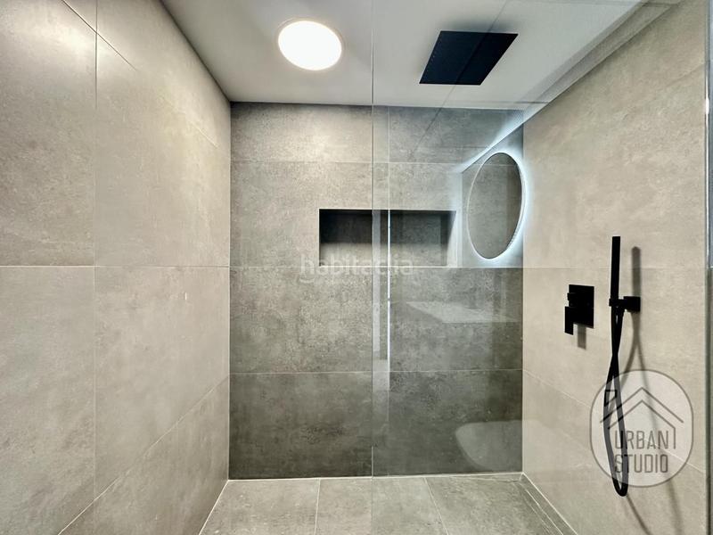 Foto 60fb11b9-f4ff-48b4-83dd-1d74b7c12b8f. Ático atico exclusivo de diseño en playa Albuferetacabo en Alicante