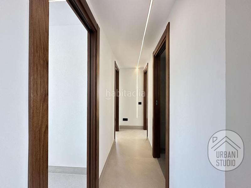 Foto a84ebf88-c05a-4de2-80e9-f7883bf57d78. Ático atico exclusivo de diseño en playa Albuferetacabo en Alicante