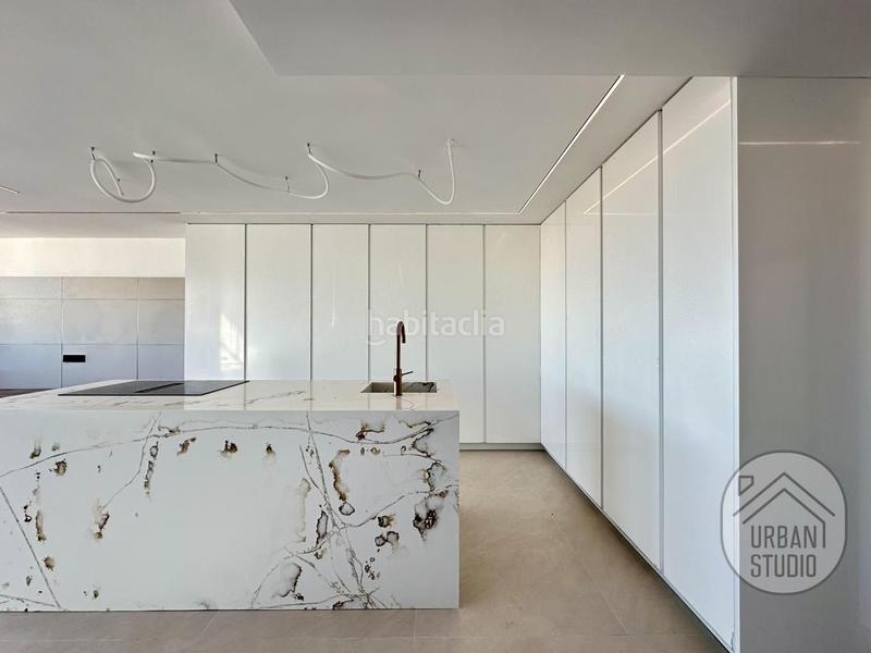 Foto b9d126eb-fbaa-49f1-930b-027f76342289. Ático atico exclusivo de diseño en playa Albuferetacabo en Alicante