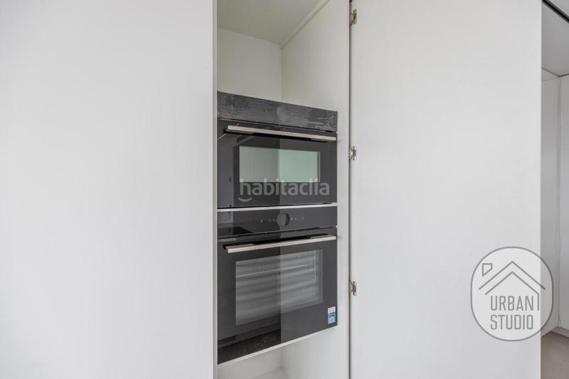 Foto c9dff1c6-c60b-4190-b48f-4c7c3c0e9289. Ático atico exclusivo de diseño en playa Albuferetacabo en Alicante