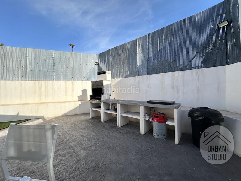 Foto 214dbba2-1aec-4958-acd8-41fbc264ade2. Maison avec parking piscine dans Los Girasoles Sant Vicent del Raspeig