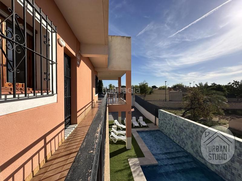 Foto 33b6f4ee-27c7-4119-841d-f0a476e12bb1. Maison avec parking piscine dans Los Girasoles Sant Vicent del Raspeig