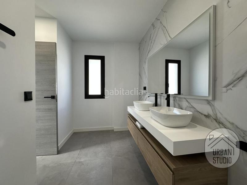 Foto 56e29e1d-67d4-4711-844a-a0902bd296ca. Maison avec parking piscine dans Los Girasoles Sant Vicent del Raspeig