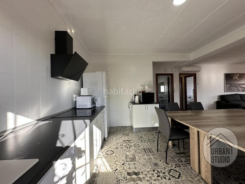 Foto 9a95357a-f568-46d1-96a8-3198fdef92b0. Maison avec parking piscine dans Los Girasoles Sant Vicent del Raspeig