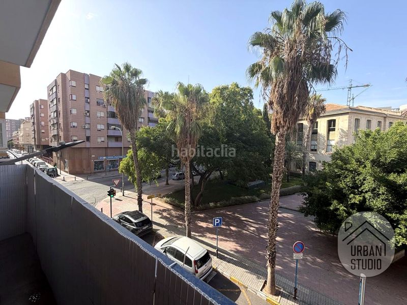 Foto e48cbebf-c0bd-4968-9041-043984003d2e. Pis a Benalúa Alicante