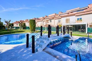 Casa  Del locutor vicente hipólito. Exclusivo bw en playa san juan con vistas al golf