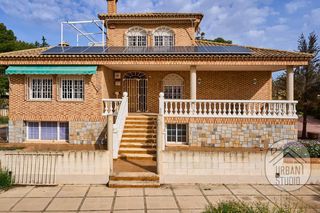 Casa  De la baiona alta. Villa con casa de invitados san vicente, alicante