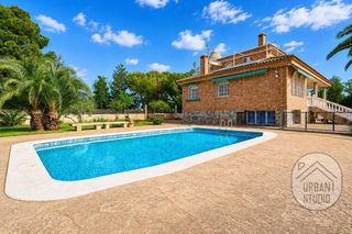 Casa  Calle de la baiona alta. Villa con casa de invitados san vicente, alicante