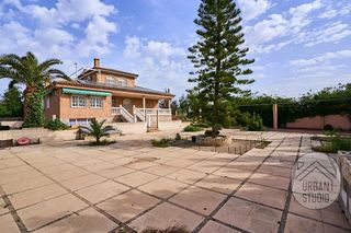 House  De la baiona alta. Villa con casa de invitados san vicente, alicante
