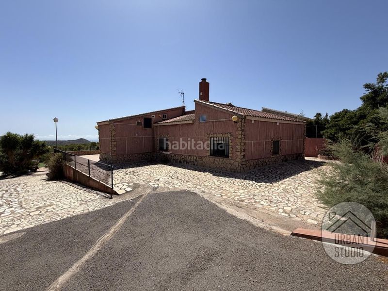 Foto 67d6da72-3d2f-4e95-9430-acd8b8643dec. Casa amb calefacció piscina a Tibi
