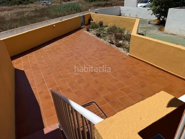 Foto 2fde9473-fb13-42d1-bcd8-79e3e5803bd4. Casa amb aparcament a Los Nietos Cartagena