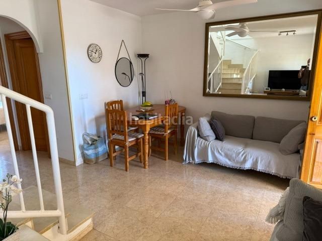Foto a2c6d43f-c640-43f3-8592-9d8f03efd6d2. Casa amb aparcament a Los Nietos Cartagena